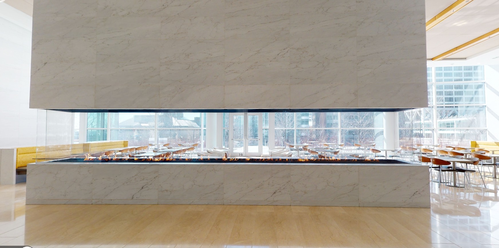 Custom linear gas fireplace